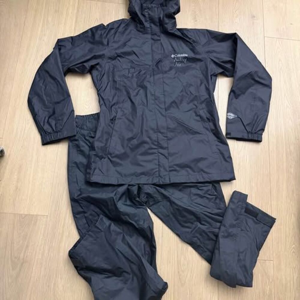 Columbia Rain Jacket And Rain Pants Size Small